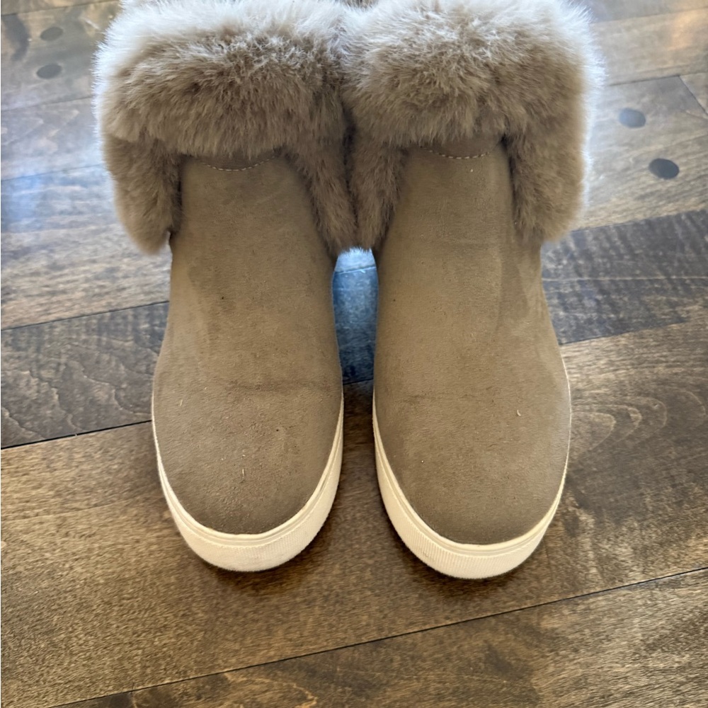 Women's Fur-Lined Suede Ankle Boots